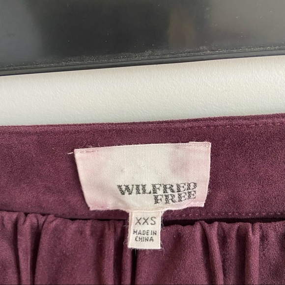 Aritzia Wilfred Free Suede Skirt - Picture 4 of 4